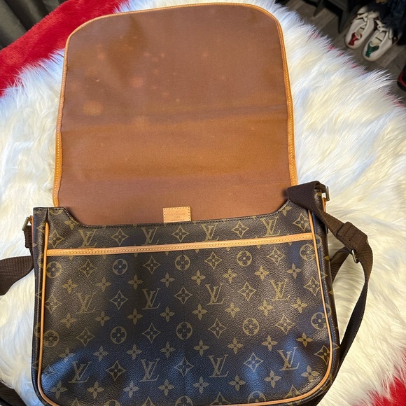 Louis Vuitton Bosphore Messenger bag - Picture 4 of 11